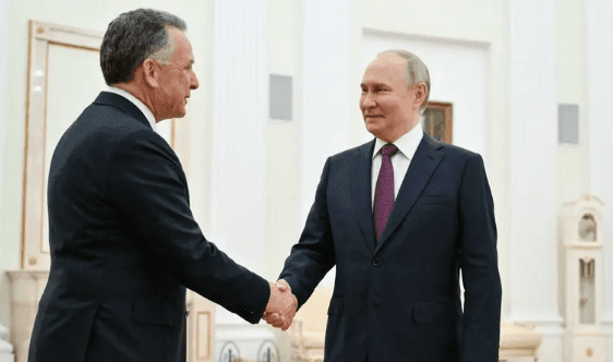 استمرت 3 ساعات.. الكرملين يكشف تفاصيل بوتين وويتكوف