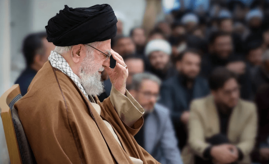 خامنئي يعلّق على المفاوضات مع واشنطن: لا تنازل عن التخصيب!