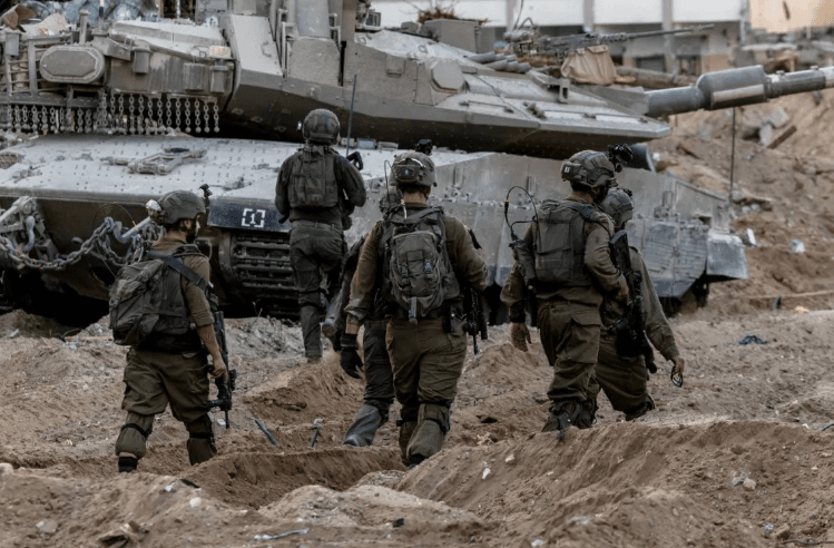 إسرائيل تستدعي عشرات الآلاف من جنود الاحتياط لغزة