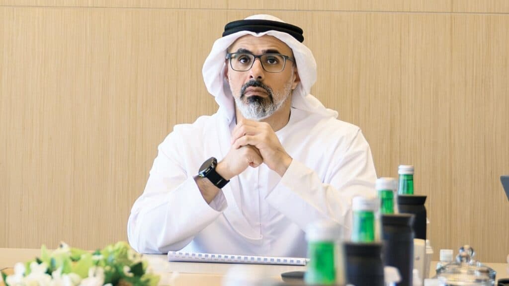 ولي عهد أبوظبي يعتمد 14 مشروعاً سكنياً متكاملاً للمواطنين