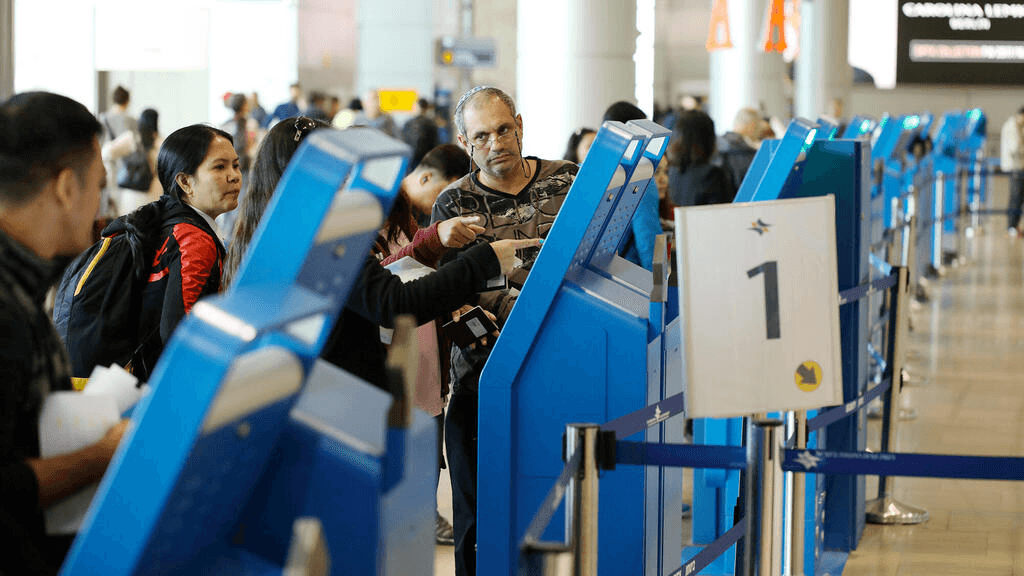 انكشاف السجل المحظور: إسرائيل تغلق قاعدة بيانات بيومترية سرية