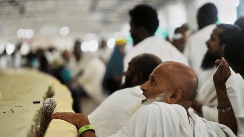 أول أيام التشريق.. ملايين الحجاج يرمون الجمرات في مشهد إيماني مهيب