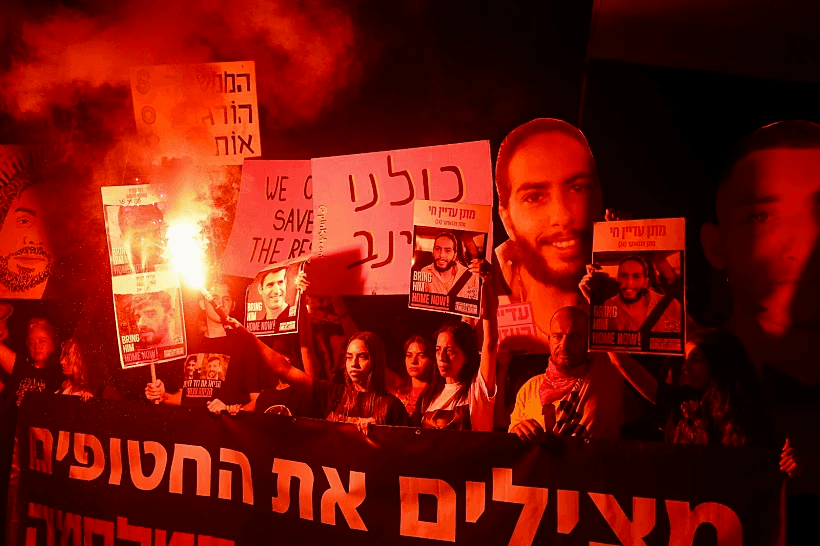 القتلى لم يُقتلوا!”.. نتنياهو يفجّر قنبلة في وجوه عائلات الأسرى!