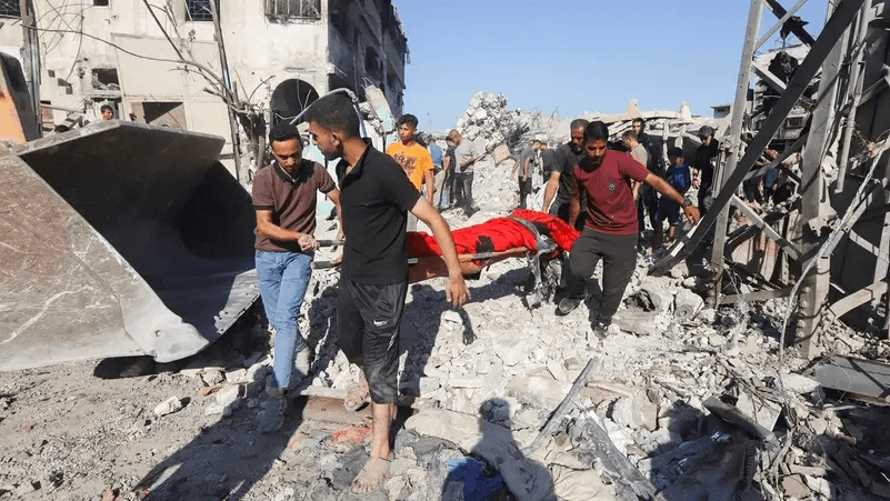 50 قتيلاً في غزة.. دماء الأطفال تملأ الشوارع وصمت العالم