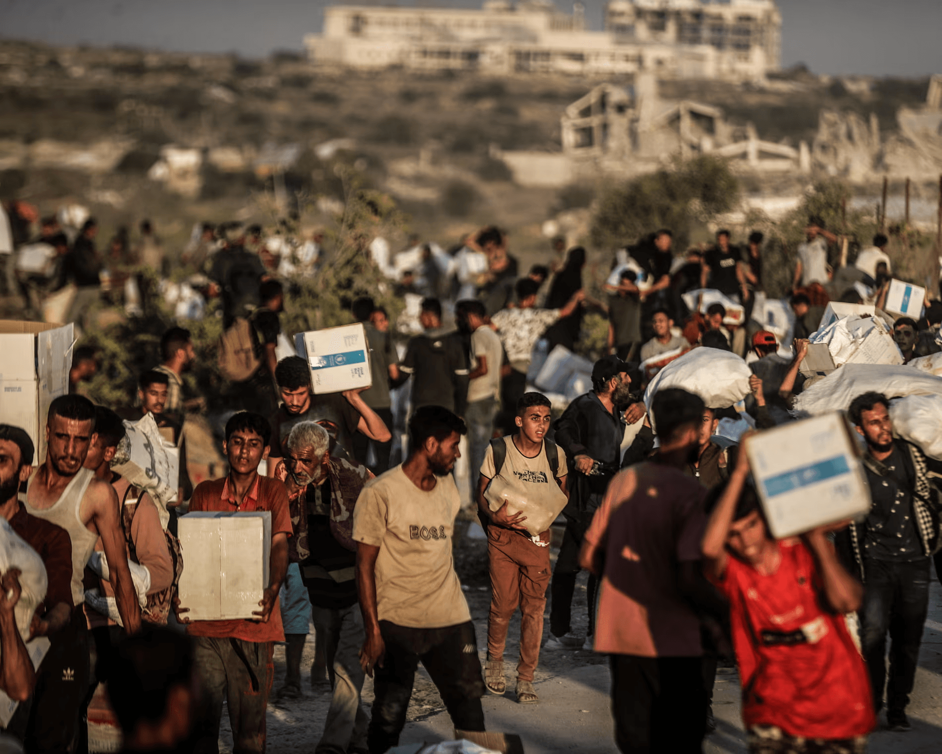 إسرائيل تقتل 798 مدنيًا خلال توزيع المساعدات في غزة!