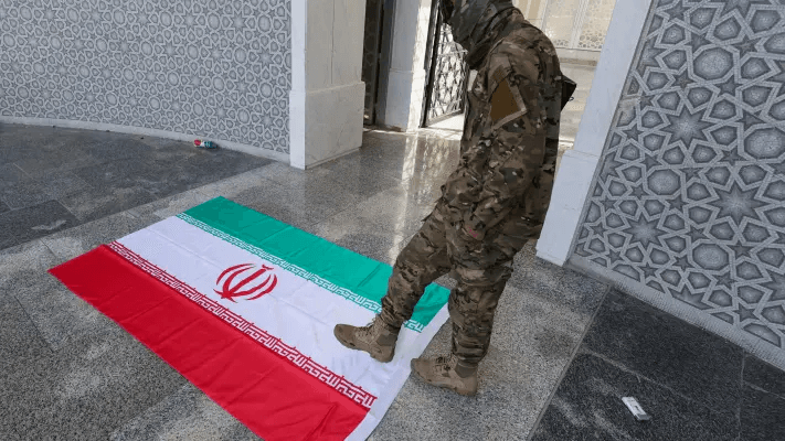 صفقة خطيرة.. واشنطن تُشرعن دمج 3500 إيغوري جهادي في جيش الشرع!