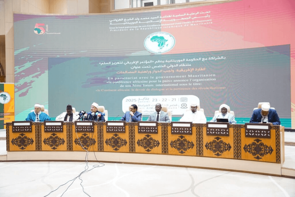 في مواجهة التطرف بالساحل الأفريقي.. بن بيه يكشف كيف تقود الإمارات المعركة بالفكر!