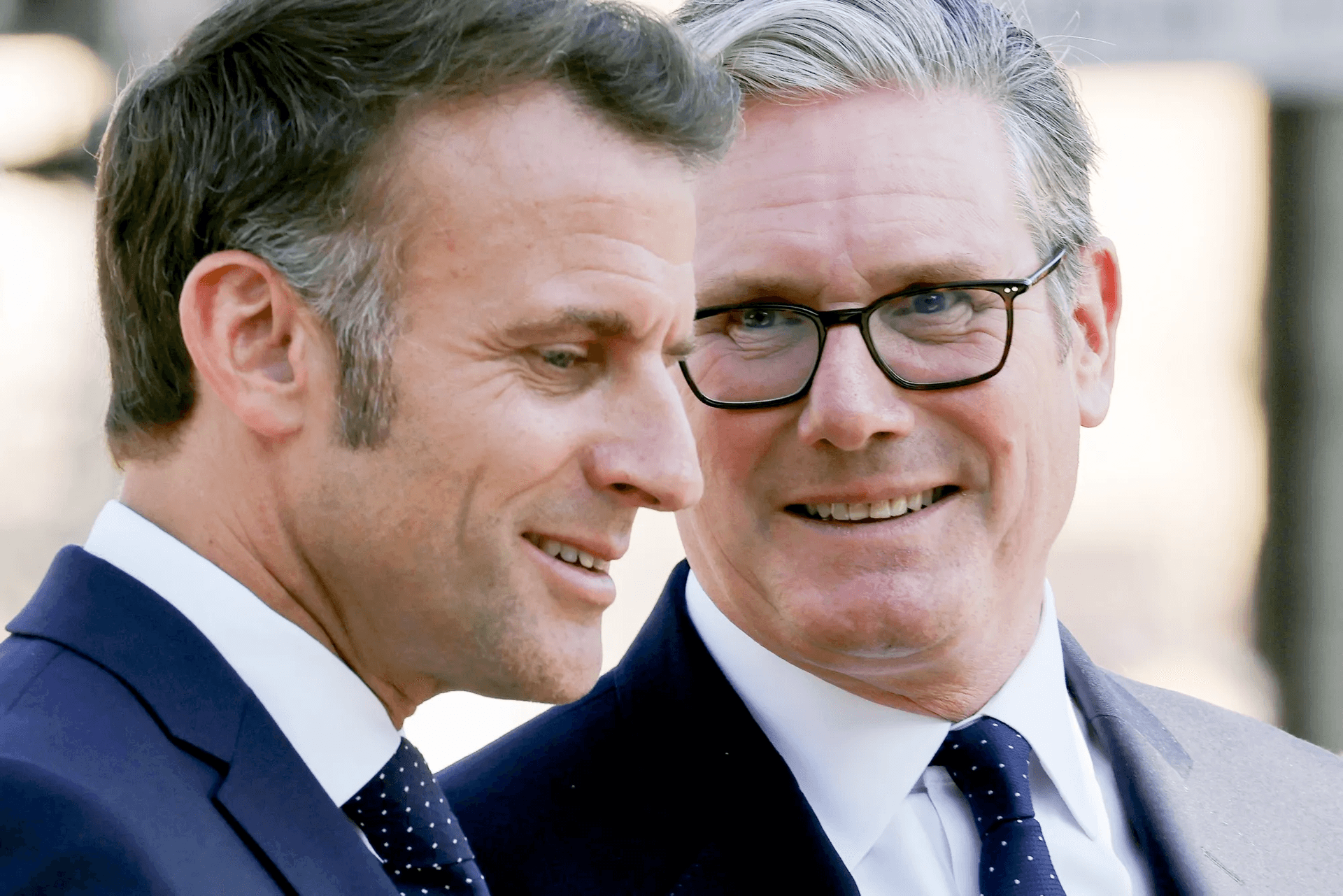 اعتراف بريطانيا بفلسطين؟ ضغوط ماكرون تحرّك البرلمان وتُحرج لندن!