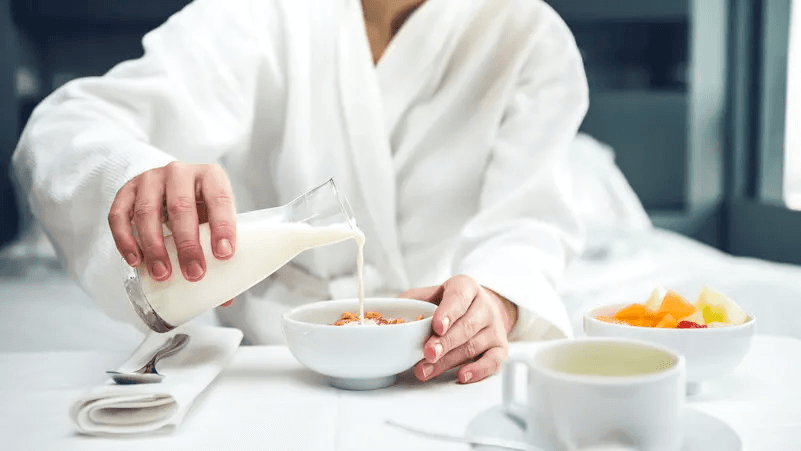 لا تتناول هذا الفطور قبل التاسعة.. خطر على ضغط الدم!