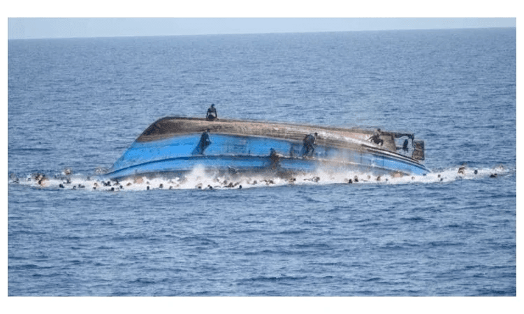 قارب الموت يغرق 54 مهاجراً قبالة اليمن.. مأساة بلا نهاية