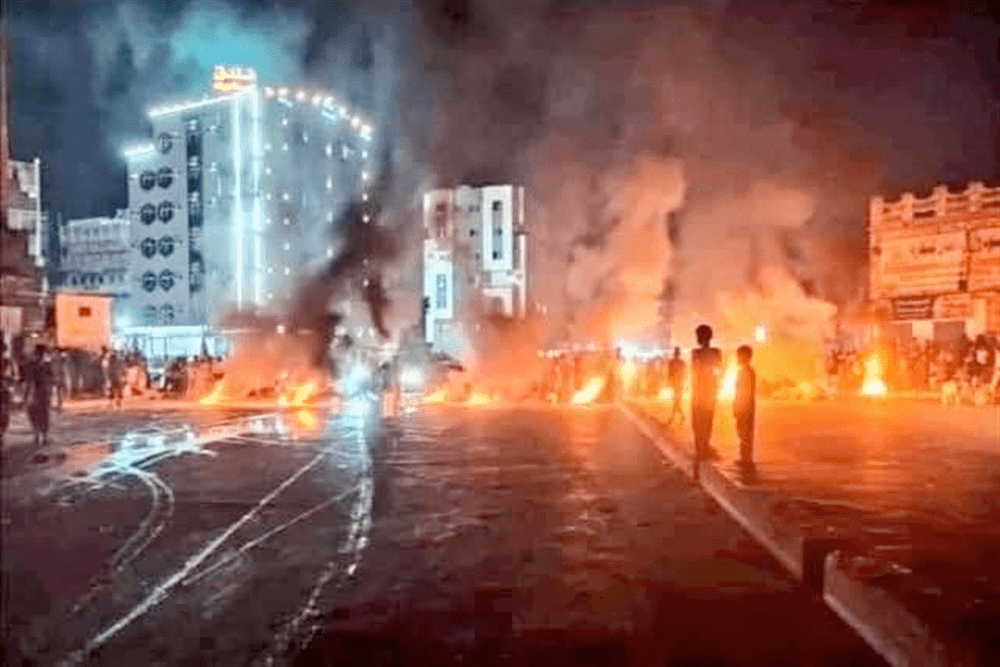 اليمن يشتعل غضبًا.. عدن وحضرموت تنتفضان على “كهرباء الموت”!