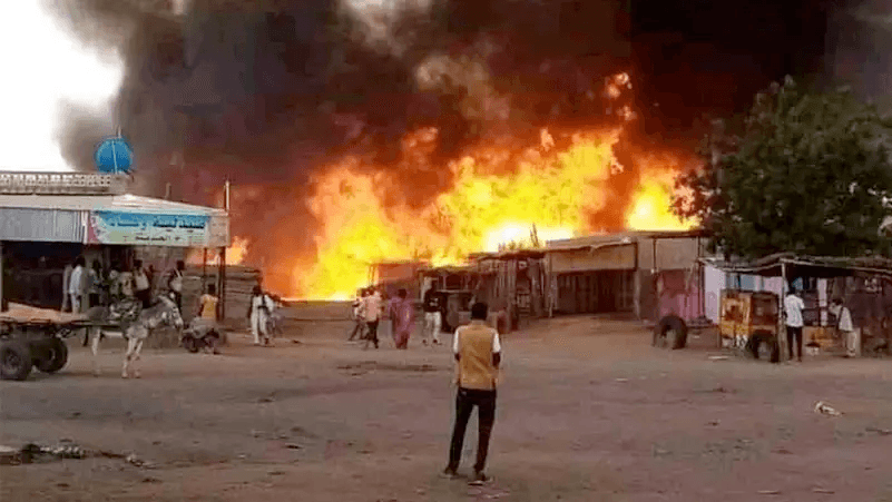 السودان: 75 قتيلاً بهجوم مسيّرة على مخيم نازحين بدارفور