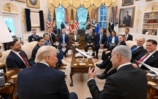 ترامب يجبر نتنياهو على الموافقة على خطة سلام غزة: تفاصيل الـ21 نقطة