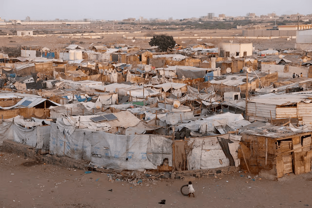 الحوثي يتهم الأمم المتحدة: تهديد مباشر للأزمة الإنسانية في اليمن