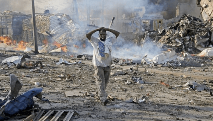 انفجار ثانٍ يهز القصر الرئاسي في الصومال بعد هجوم مسلح من حركة الشباب