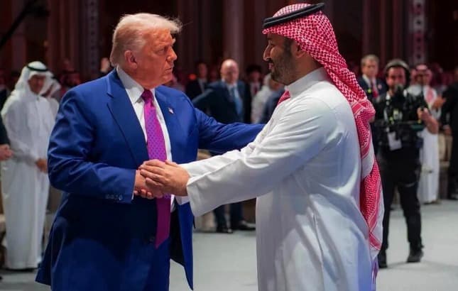 مصدر ملكي سعودي يكشف تفاصيل التطبيع مع إسرائيل