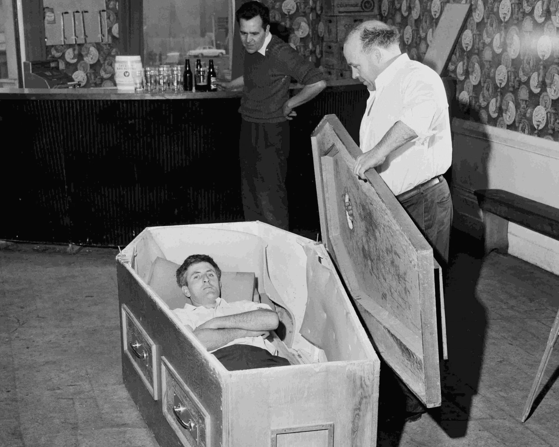 الميت الحي الذي دفن 61 يومًا تحت الأرض.. ما قصته؟