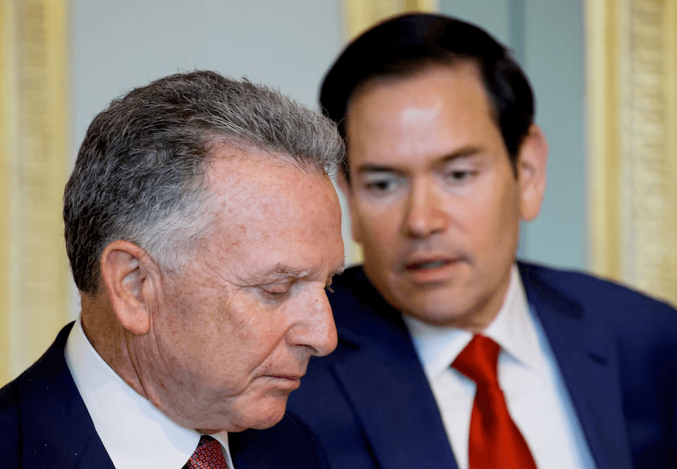 روبيو وويتكوف يصلان جنيف لمحادثات إنهاء الحرب في أوكرانيا