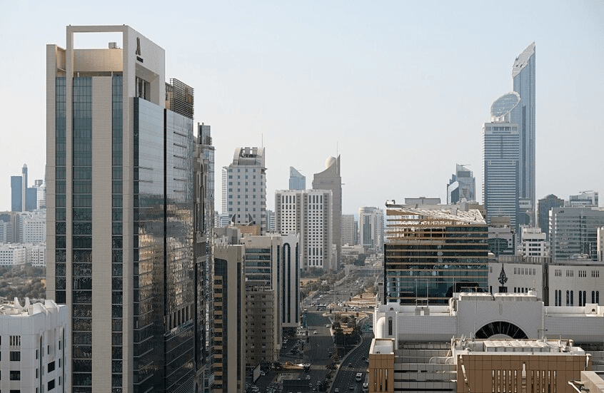 أوكرانيا تقبل مبادرة السلام الأميركية.. ومحادثات أبوظبي تكشف مرحلة جديدة