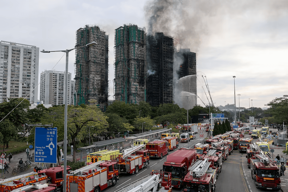 مأساة هونج كونج: 389 بين قتيل ومفقود وجريح و900 في الملاجئ