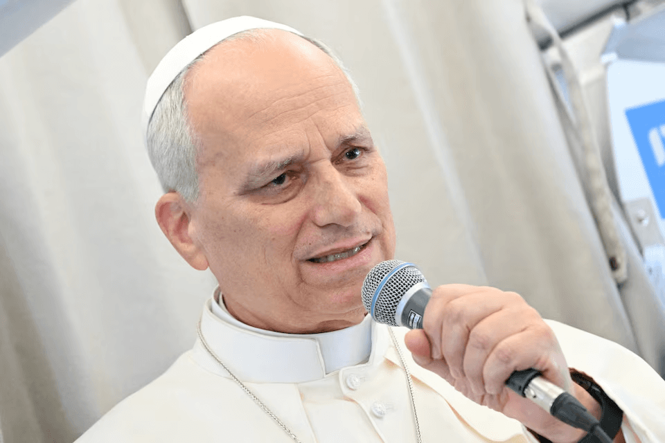 البابا ليو: الدولة الفلسطينية هي الحل “الوحيد” للصراع مع إسرائيل