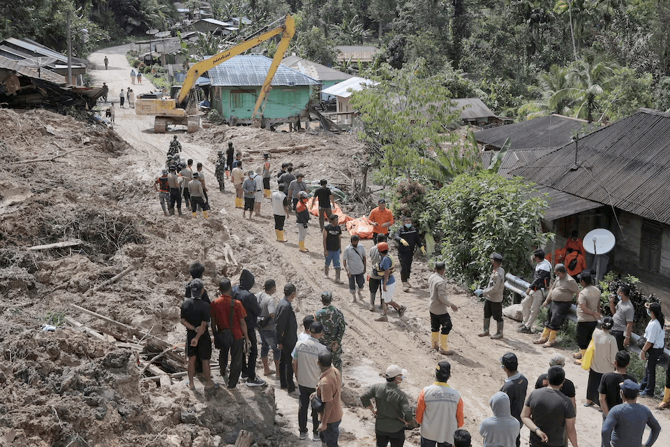 أكثر من 600 وفاة بسبب العواصف في جنوب شرق آسيا