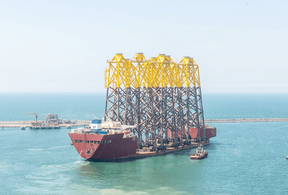 الإمارات تعلن خططًا لزيادة صادرات الغاز الطبيعي المسال