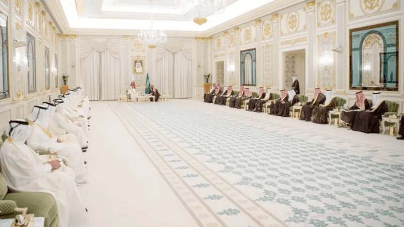 أمير قطر في الرياض لرئاسة اجتماع مجلس التنسيق السعودي القطري