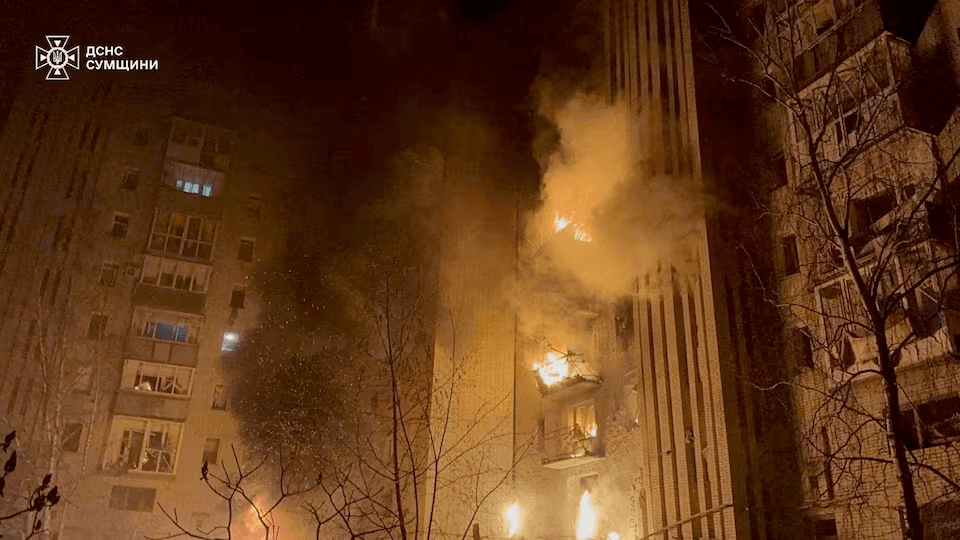 هجمات روسية بمسيرات تقطع الكهرباء عن سومي شمال أوكرانيا