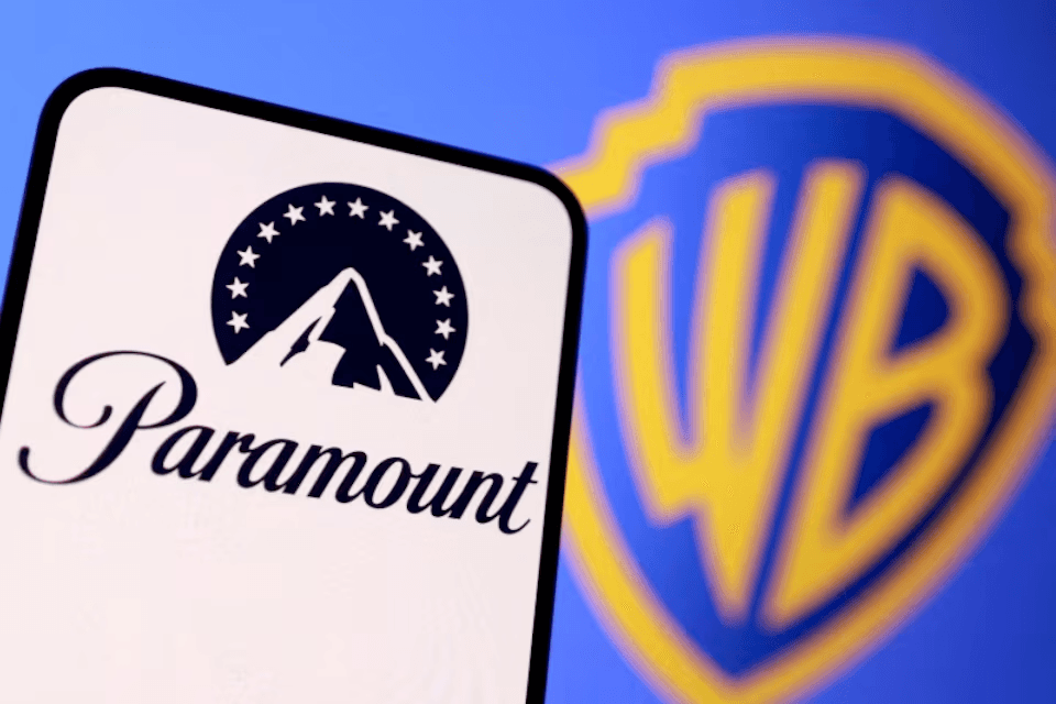 دول خليجية تمول عرض باراماونت للاستحواذ على وارنر براذرز