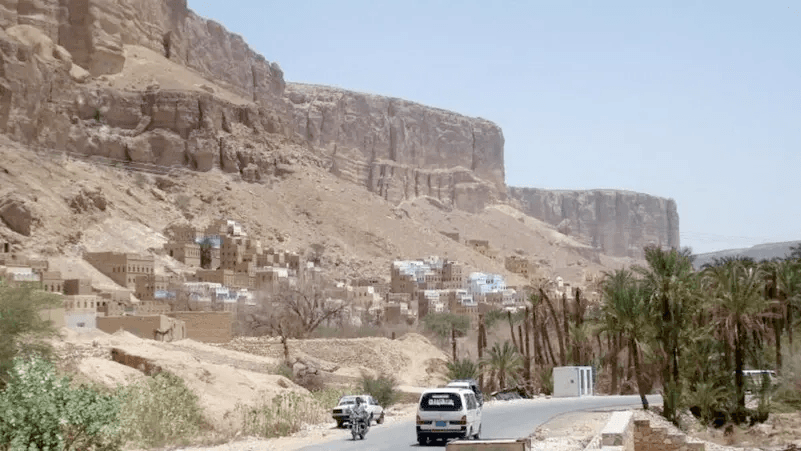 وفد الرياض في حضرموت: تحرّك مشترك مع الإمارات لوقف التصعيد وإحلال السلام في اليمن