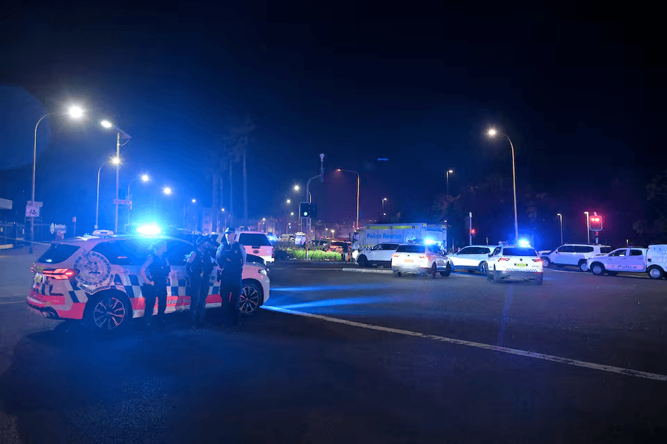 مقتل 12 في هجوم إرهابي على محتفلين بعيد يهودي في شاطئ بونداي بسيدني الأسترالية