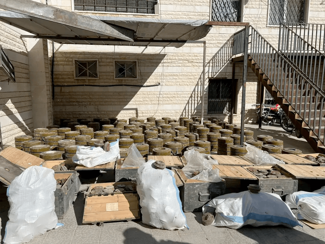 1250 لغماً إلى حزب الله.. دمشق تحبط العملية وتكشف خطرًا أمنيًا إقليميًا