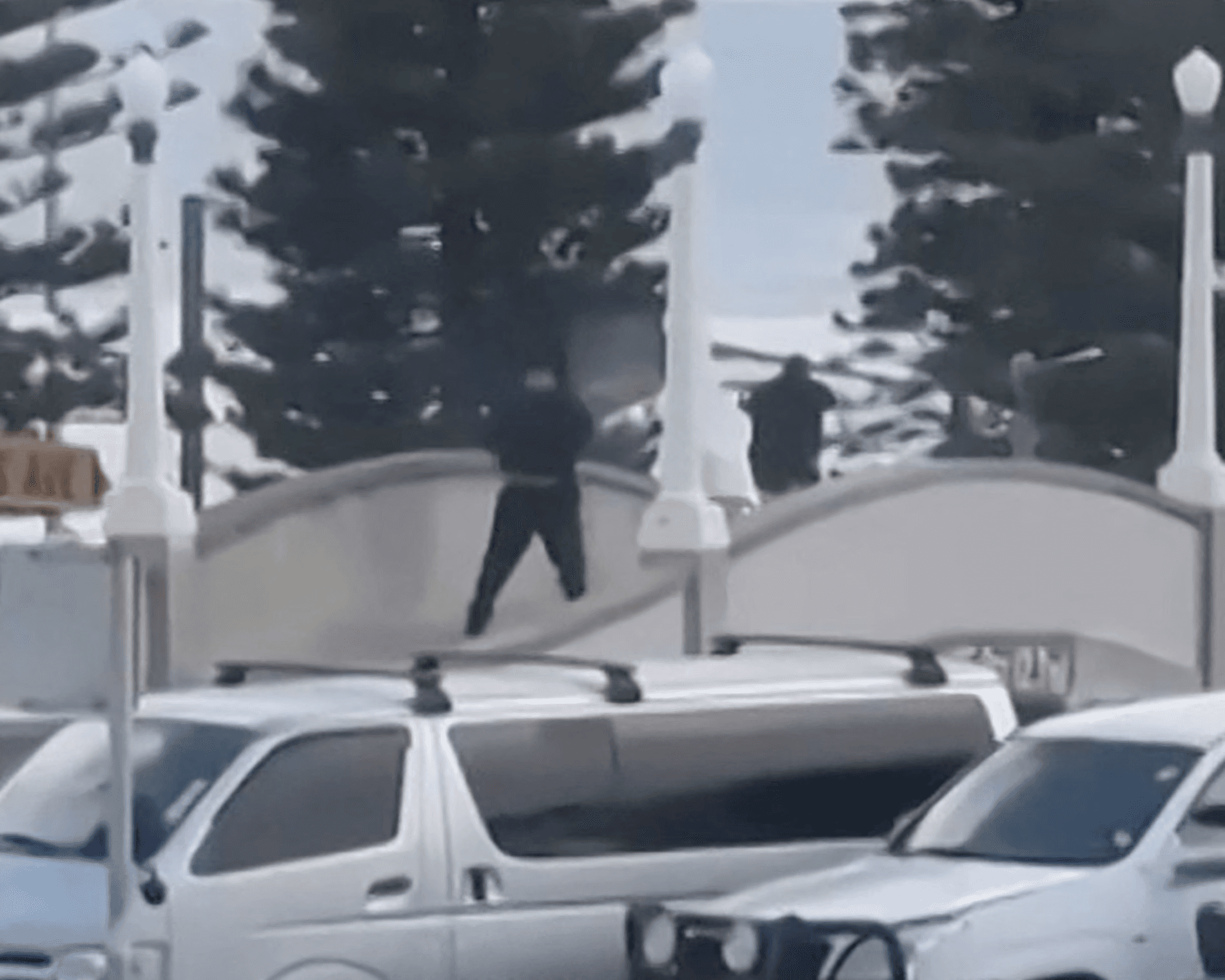 مجزرة شاطئ بوندي في سيدني: أب وابنه وراء الهجوم الإرهابي