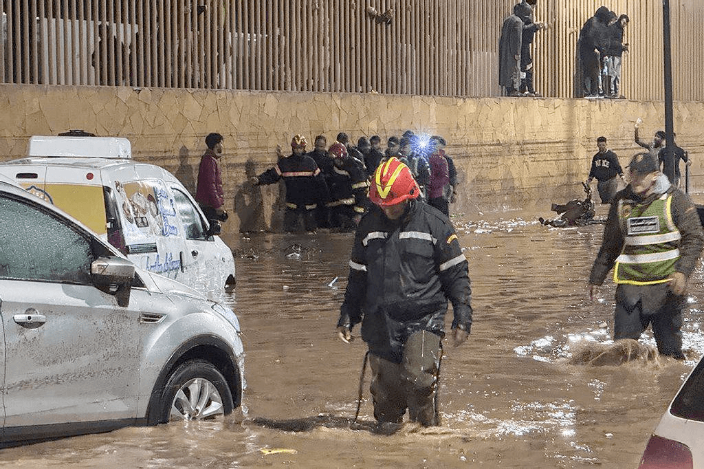 فيضانات آسفي المغربية: 37 قتيلاً ودمار واسع في المدينة الساحلية