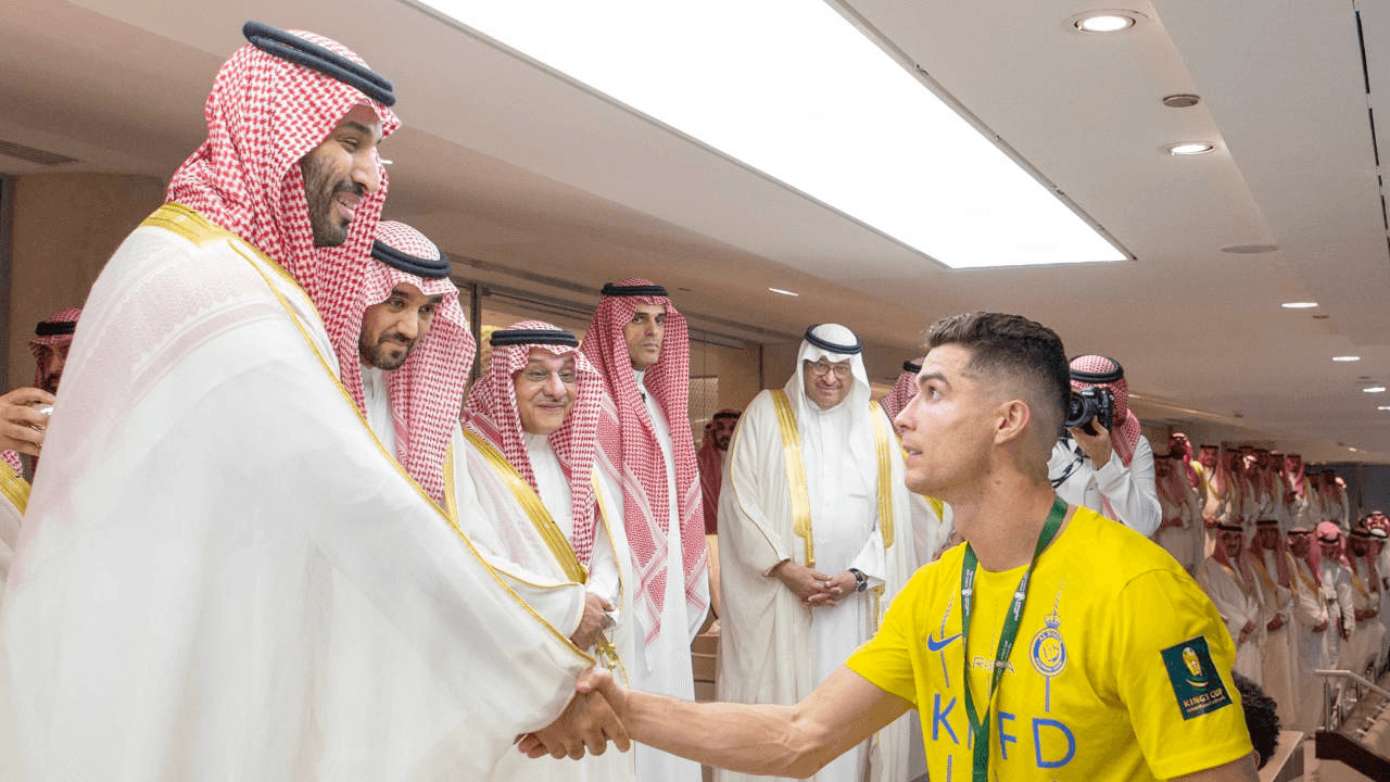 السعودية تقدم 10 مليارات يورو لشراء برشلونة: هل سينقذ البلوغرانا من الأزمة؟