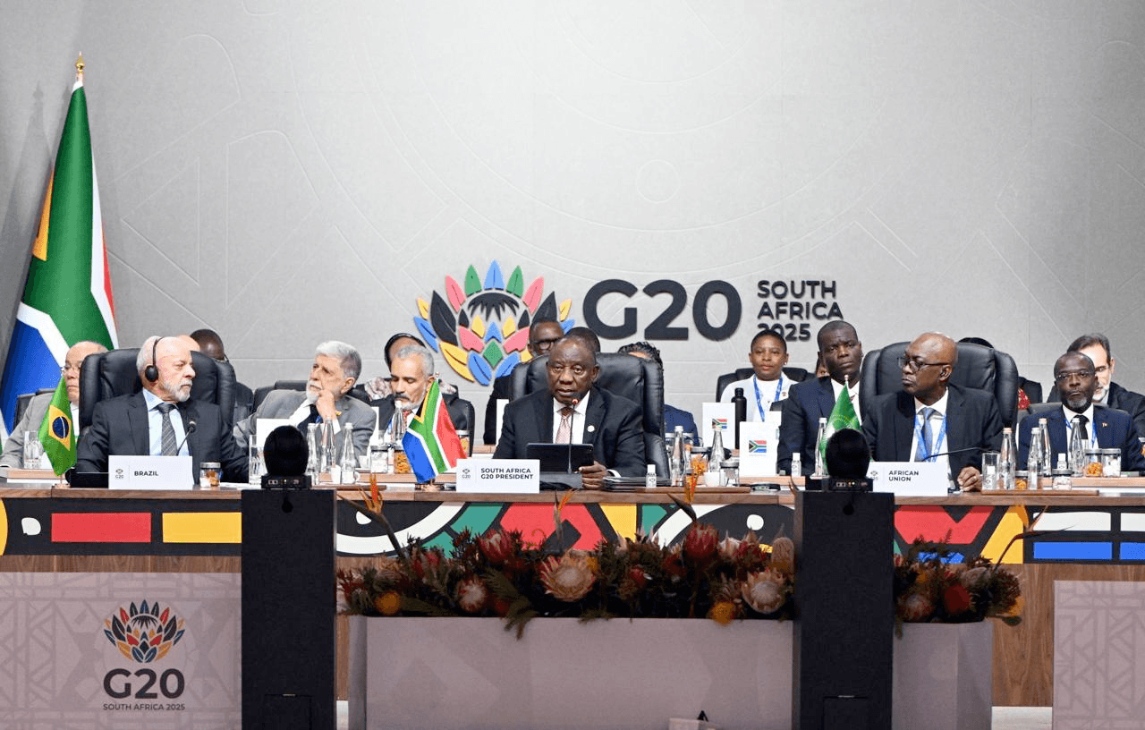 2025: أهم 10 أحداث عالمية غيّرت موازين القوى الاقتصادية والسياسية