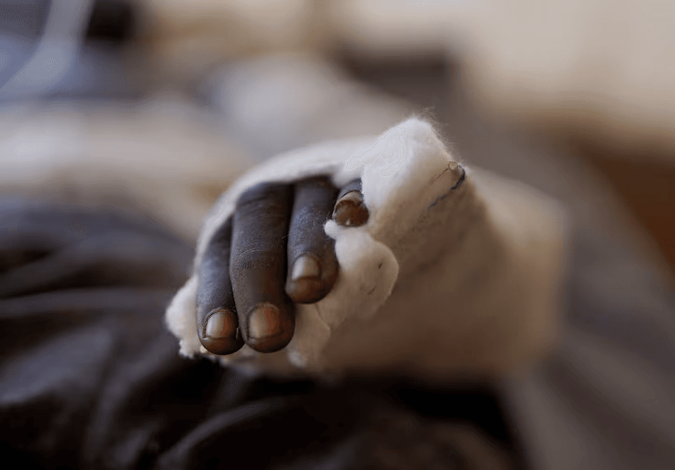 مهبط ليبي يحوّل مجرى الحرب في السودان.. نفوذ قوات الدعم السريع