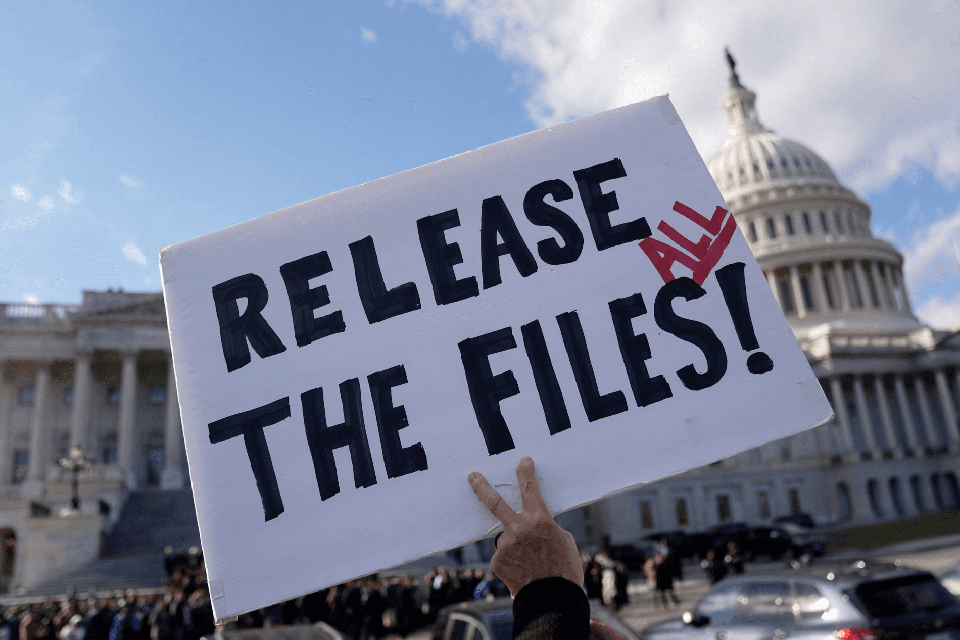 وزارة العدل الأميركية تكشف مليون وثيقة إبستين.. ترامب وزعماء في الصدارة