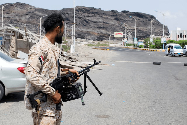 السعودية تضغط على المجلس الانتقالي الجنوبي للانسحاب من حضرموت والمهرة