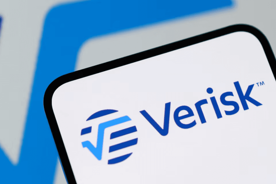 فيريسك مابلكروفت تحذر من تصاعد الاحتجاجات في أوروبا وخسائر الأعمال التجارية 2026