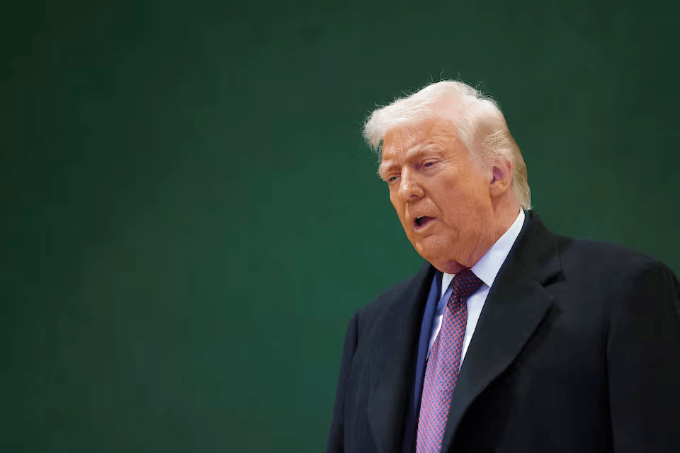 ترامب يعتزم التحدث إلى إيران.. وهيجسيث: جاهزون لتنفيذ أي قرار عسكري ضد طهران