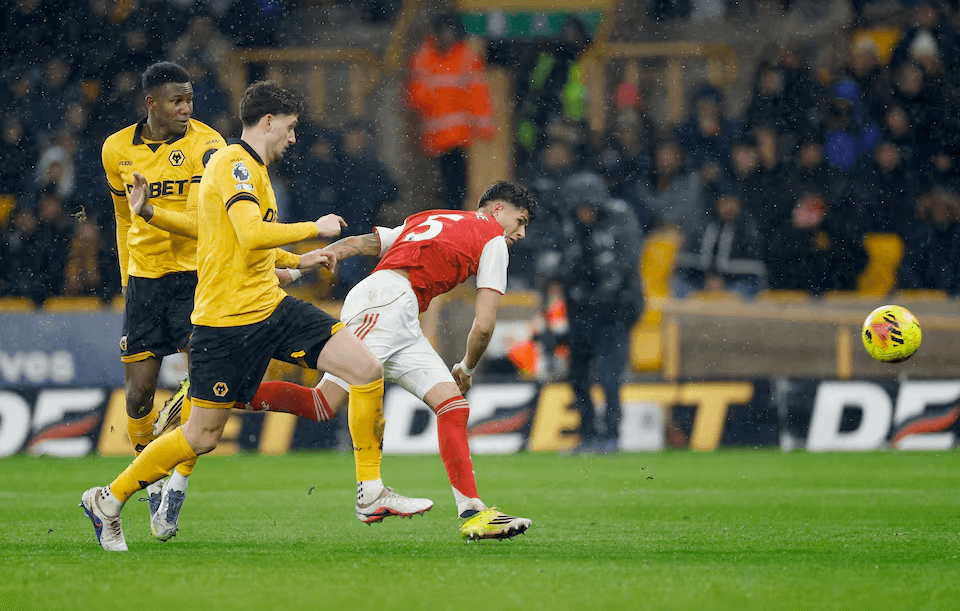 كيف أهدر أرسنال نقطتين ثمينتين أمام ولفرهامبتون في الوقت القاتل؟