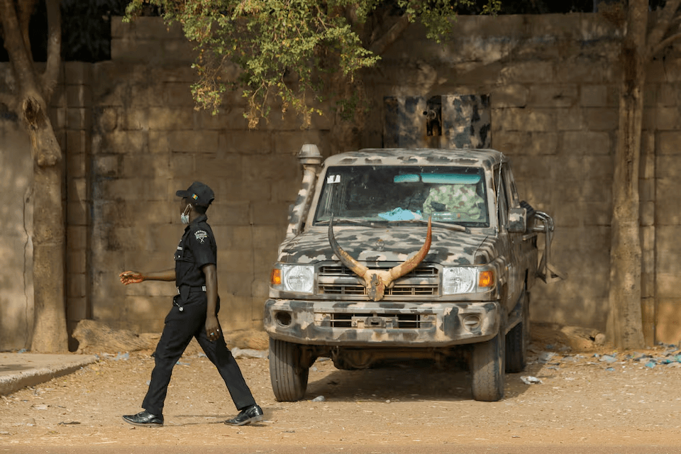 هجوم دامٍ في زامفارا: مقتل 50 واختطاف نساء وأطفال