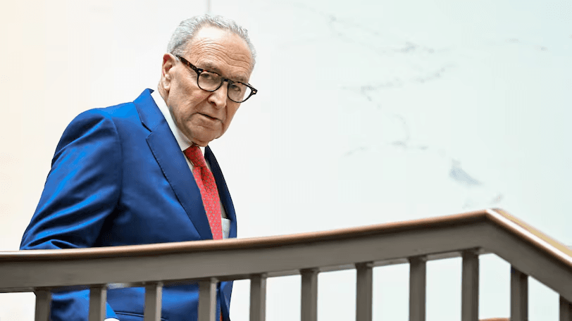 رسالة غامضة تصل آلاف الهواتف في إيران.. هل هو اختراق سيبراني أم تصعيد خفي؟