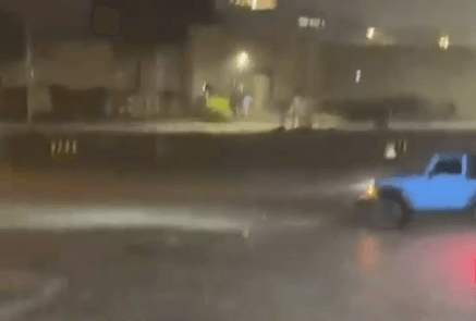 أمطار وسيول وأزمة أمنية: دول الخليج بين غضب الطبيعة وإيران