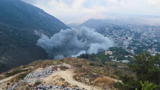 11 قتيلًا في قصف إسرائيلي على جنوب لبنان