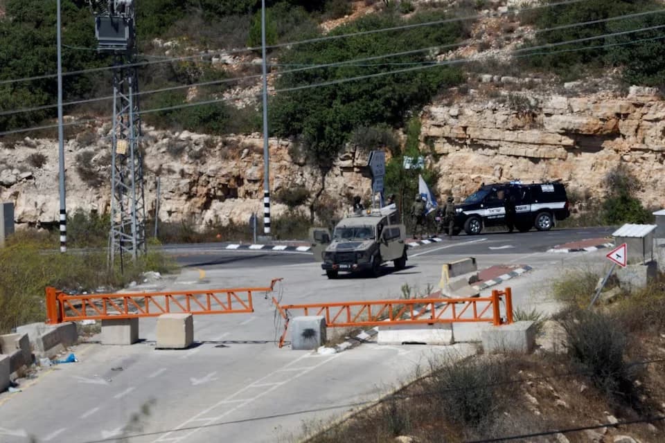 الضفة تشتعل.. قتيل إسرائيلي وسائق فلسطيني في يوم واحد