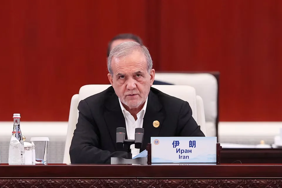 هل تعود طهران وواشنطن إلى الاتفاق؟ بزشكيان يضع شرطه