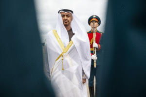 شاهد: ماذا حدث حين دخل محمد بن زايد على بوتين؟ الكاميرات لم تُظهر كل شيء!